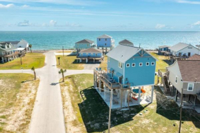 Sassy & Stylish Home - Gulf Water Views!